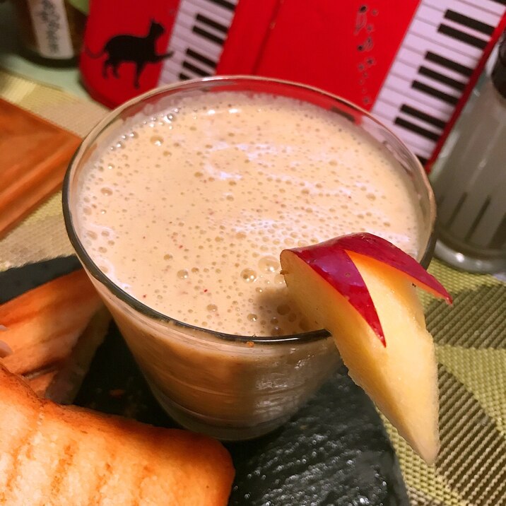 林檎たっぷり!ほうじ茶豆乳スムージー